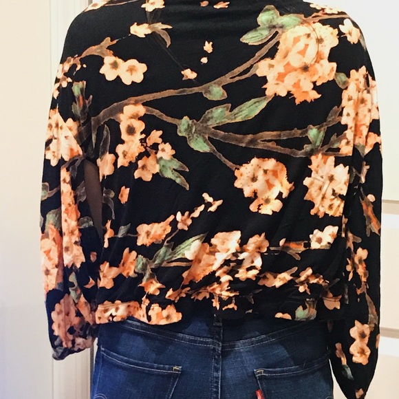 ASOS PETITE Japanese Floral Kimono - Picture 8 of 8